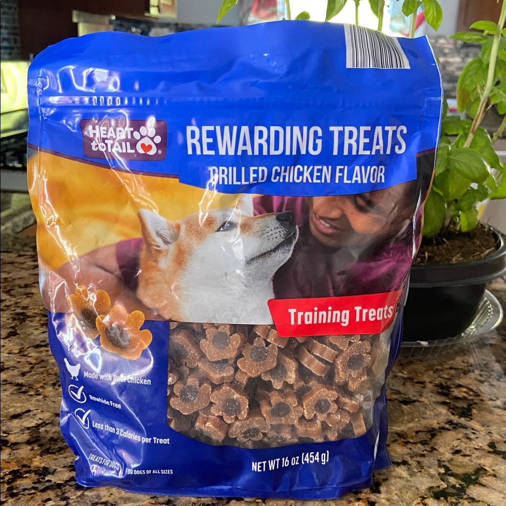 Heart to Tail Grilled Chicken Flavor Dog Treats
